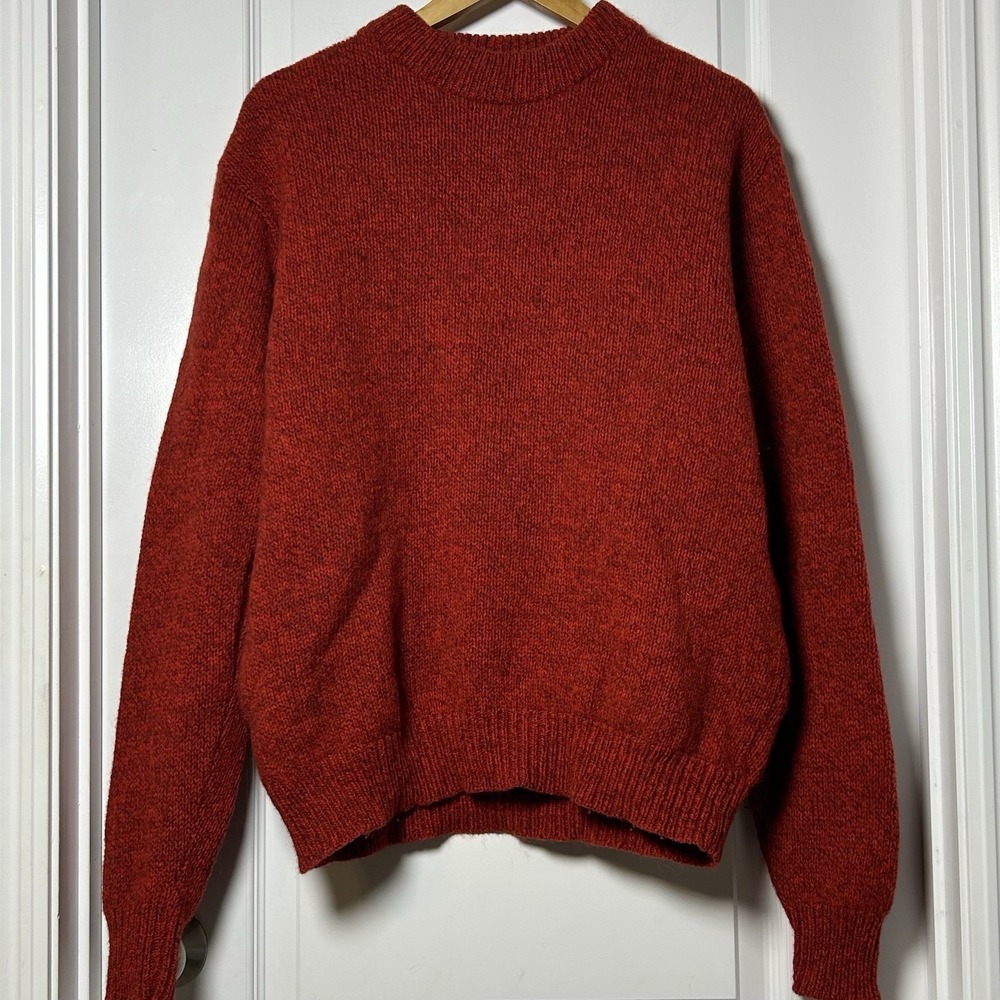 L.L.Bean Vintage 90s Made in USA Red Wool Blend Crew Neck Sweater‎ Classic Style